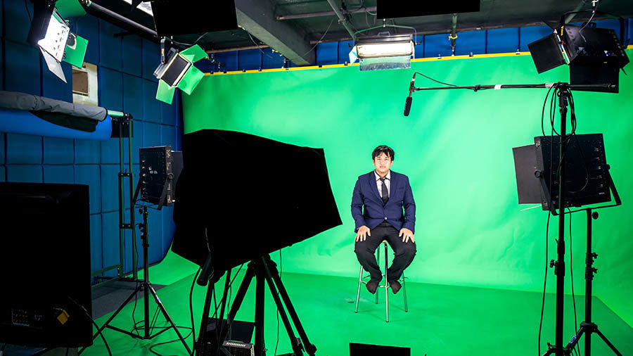 4 tips on how to shoot a green screen